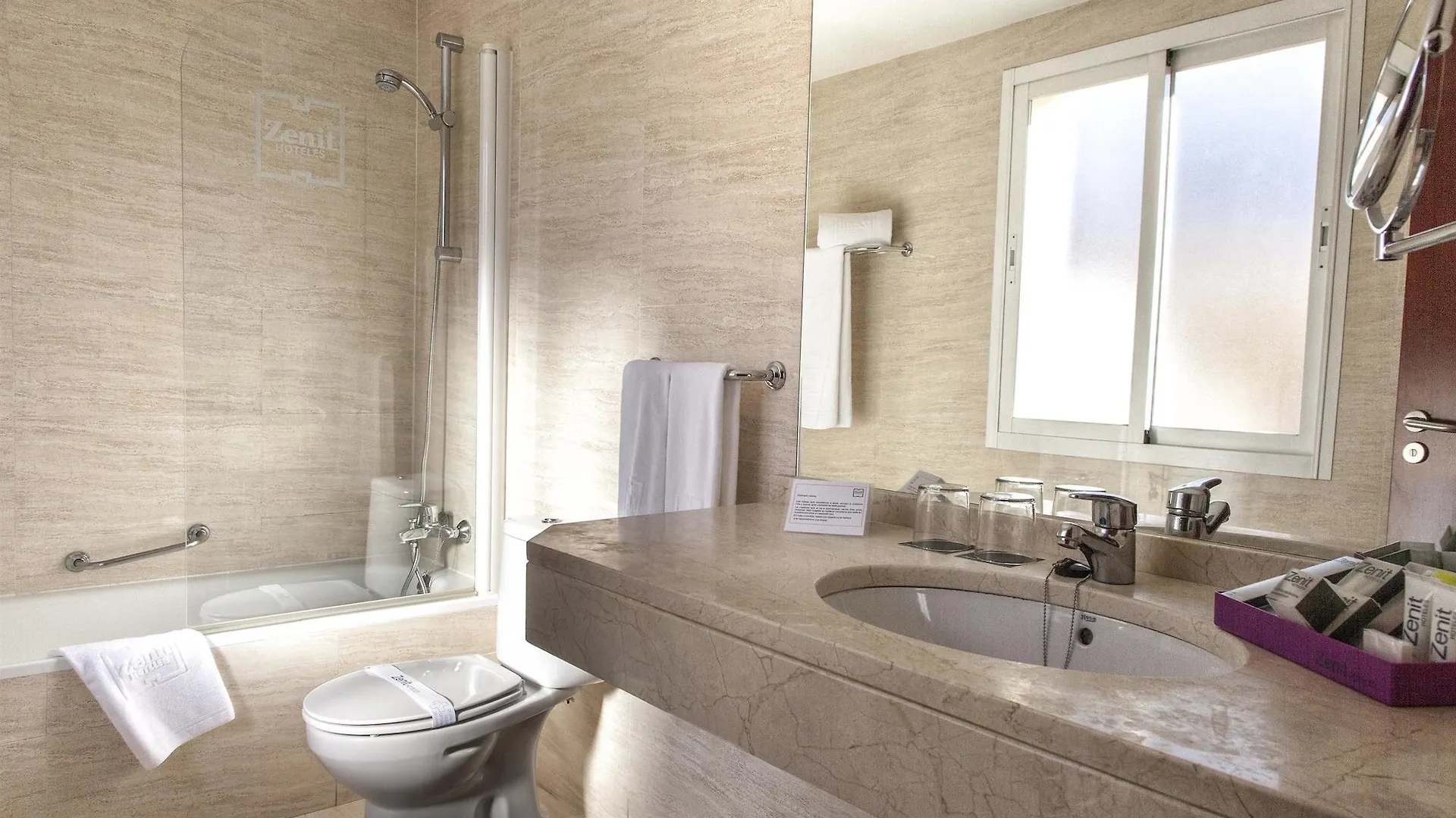 Hotel Zenit Málaga 3*,  Spagna